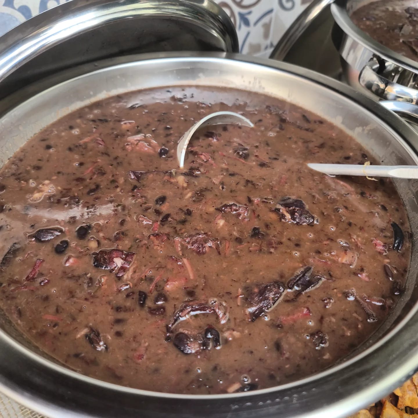 Feijoada completa com um toque de defumação - Churrasco ArtGourmet